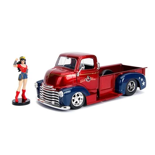 DC Bombshells Wonder Woman 1952 Chevy COE 1:24 Scale Die-Cast Metal Vehicle
