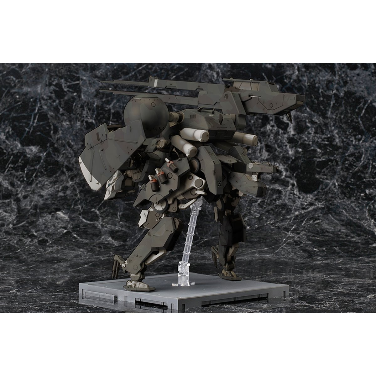 1037-metal-gear-solid-v-the-phantom-pain-metal-gear-sahelanthropus-black-version-1-100-scale-model-kit-rerun-1.webp