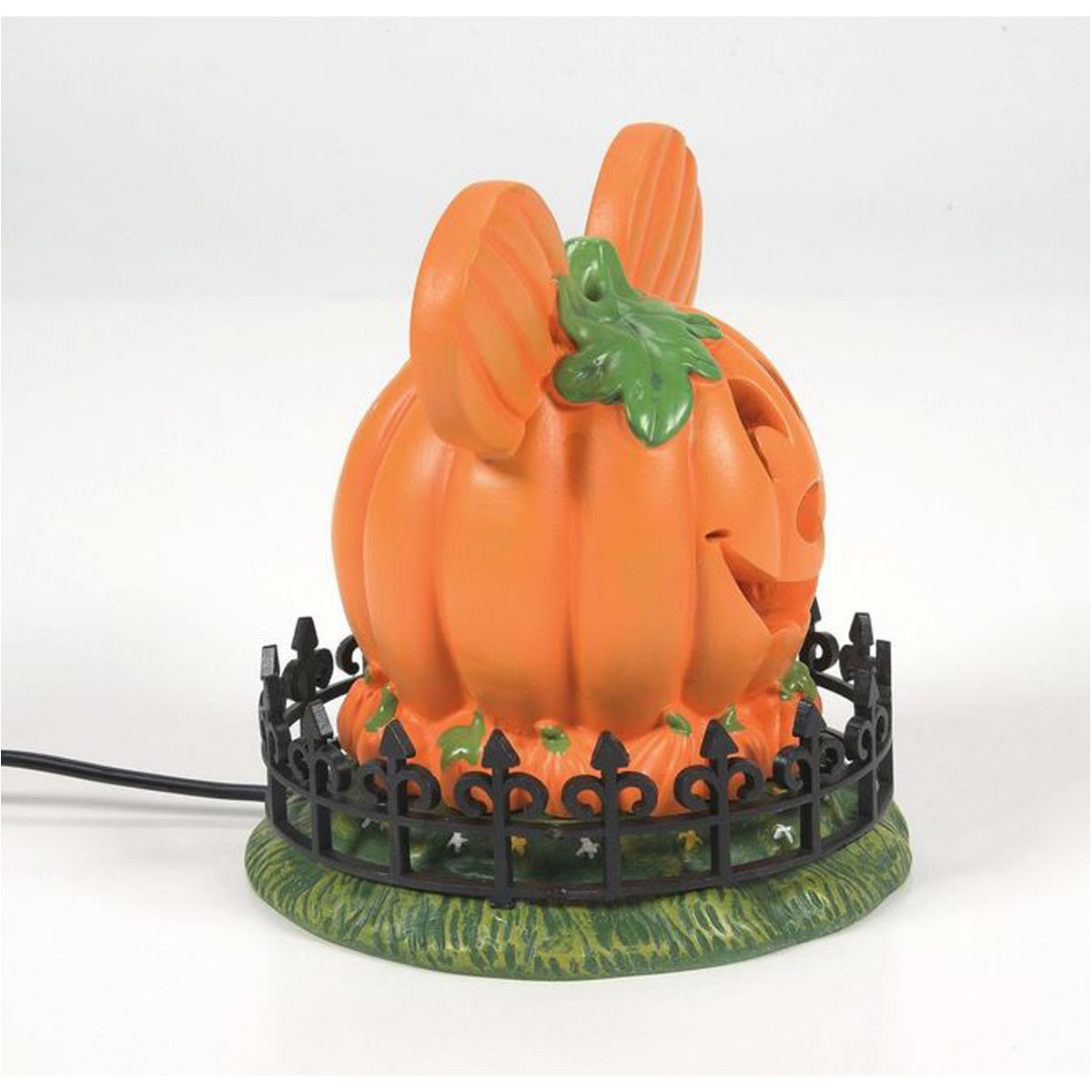 1107-disney-village-mickey-s-town-center-pumpkin-statue-1.jpg