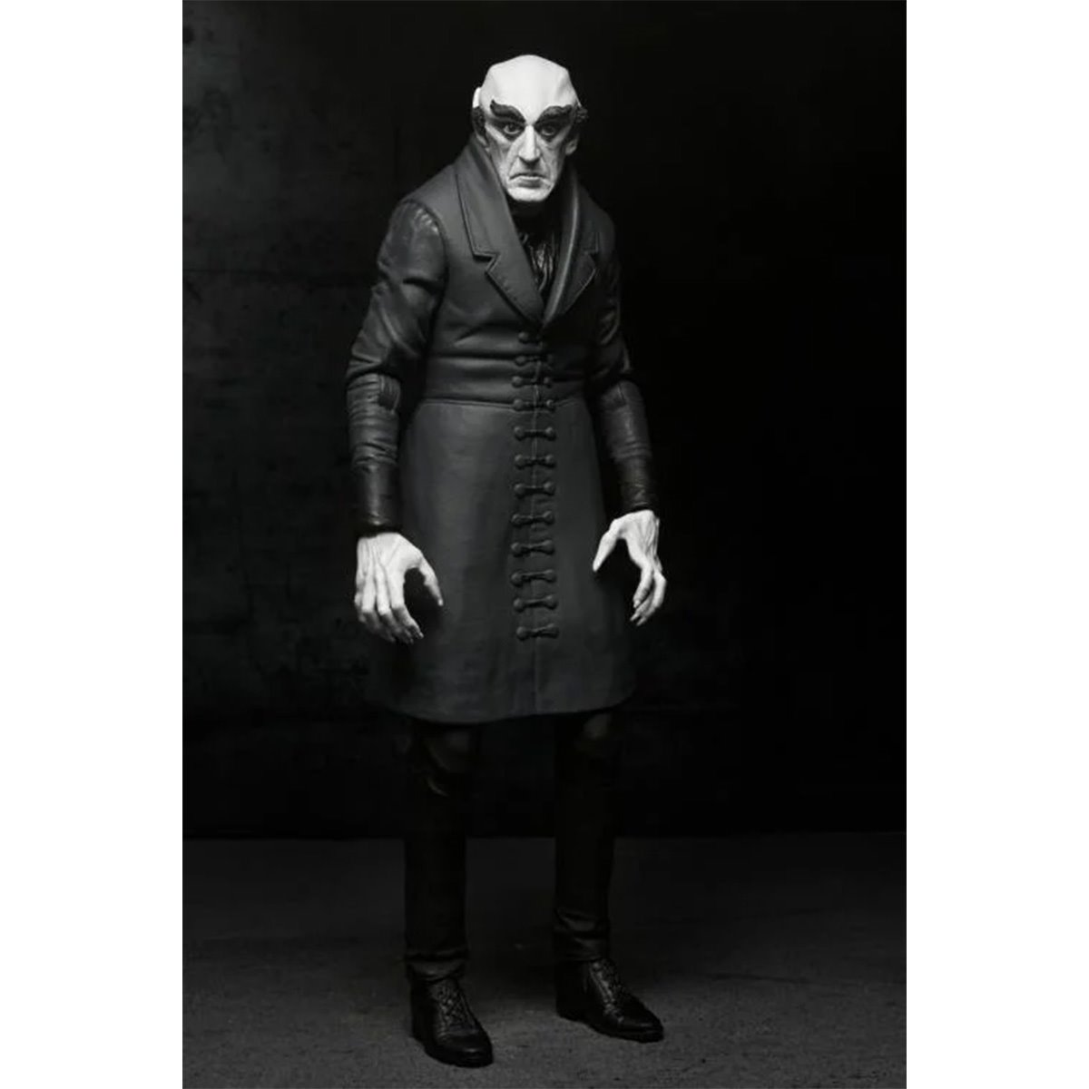 1331-nosferatu-ultimate-count-orlok-black-white-7-inch-scale-action-figure-1.webp