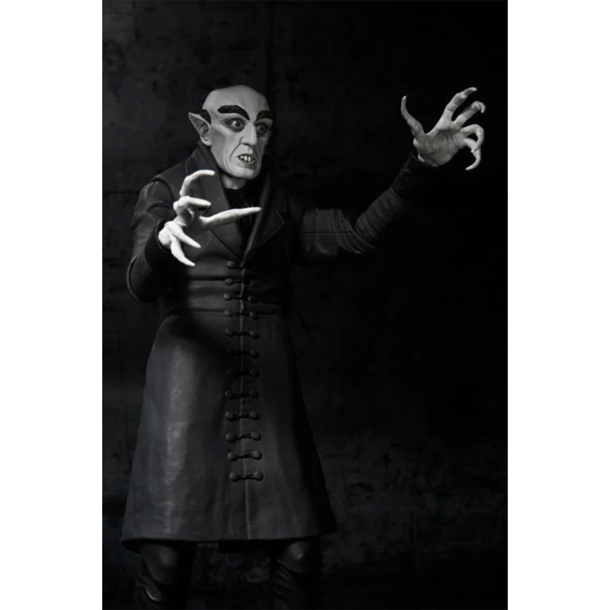 1331-nosferatu-ultimate-count-orlok-black-white-7-inch-scale-action-figure-1.webp