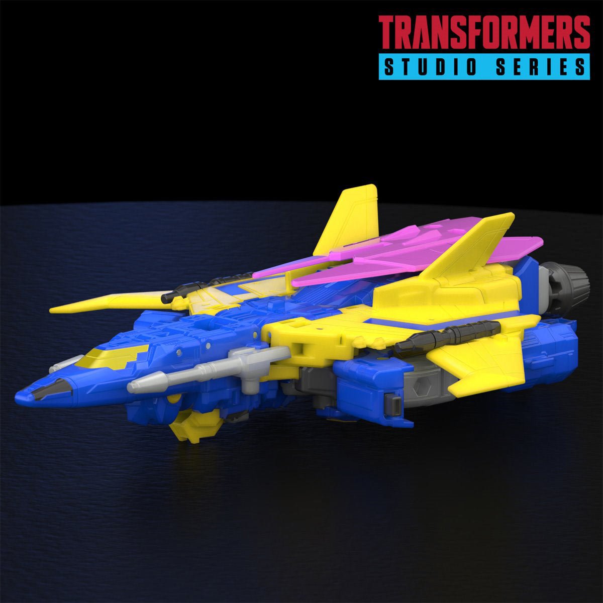 317-transformers-studio-series-premier-voyager-wave-26-case-of-3-1.jpg