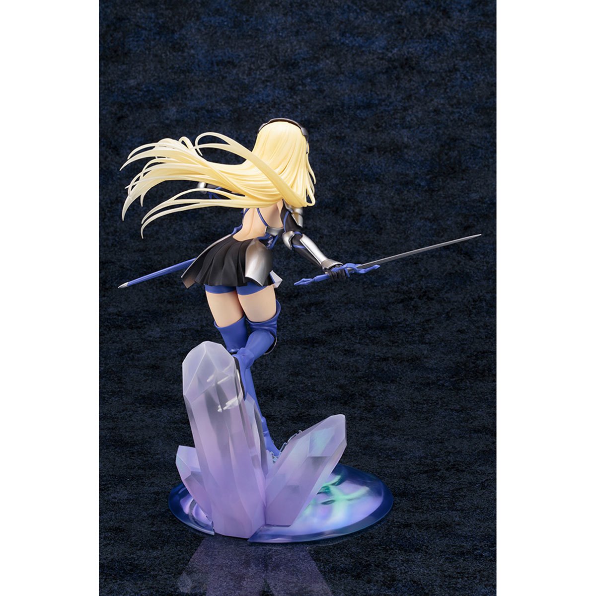 383-is-it-wrong-to-try-to-pick-up-girls-in-a-dungeon-sword-oratoria-ais-wallenstein-1-7-scale-statue-rerun-1.jpg