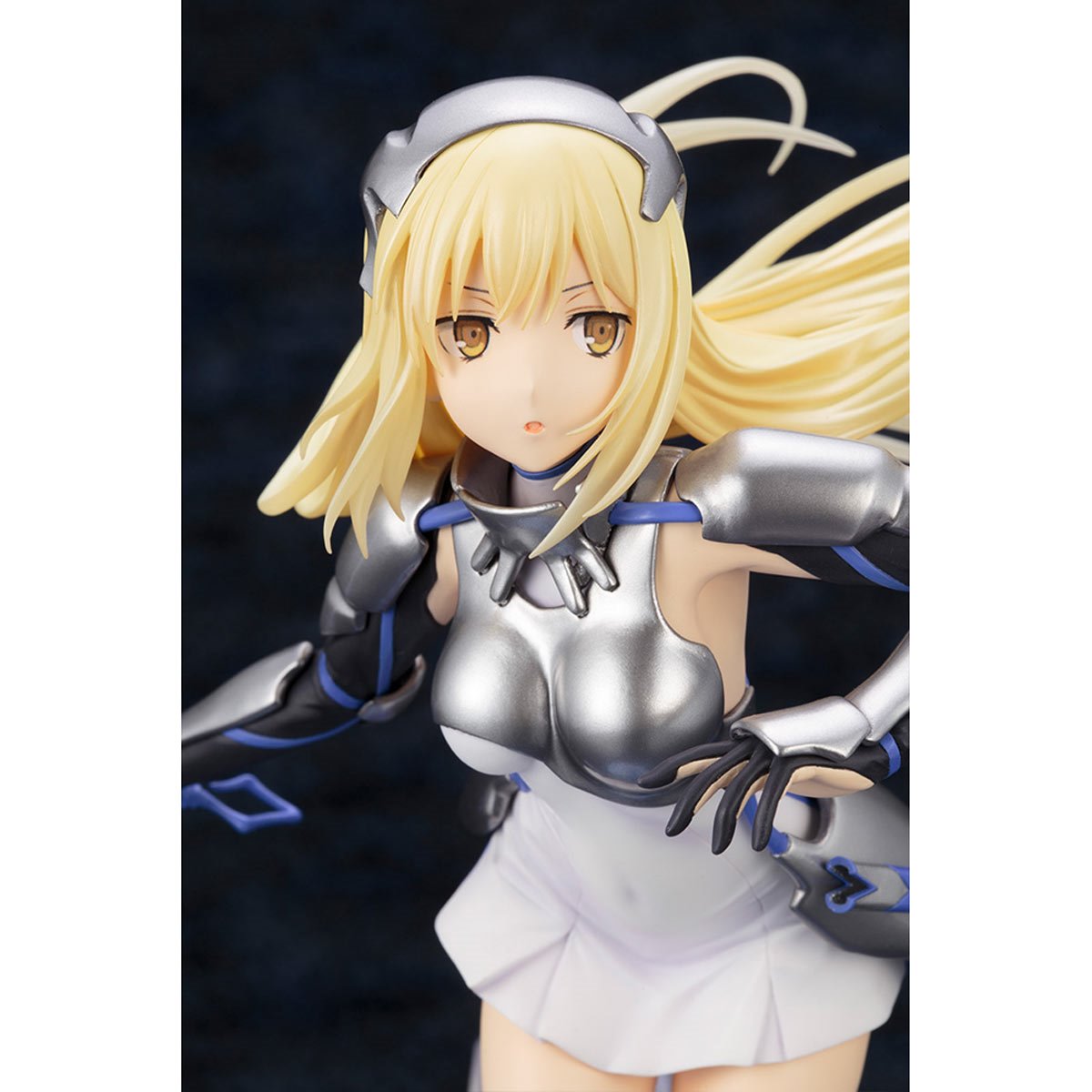 383-is-it-wrong-to-try-to-pick-up-girls-in-a-dungeon-sword-oratoria-ais-wallenstein-1-7-scale-statue-rerun-1.jpg