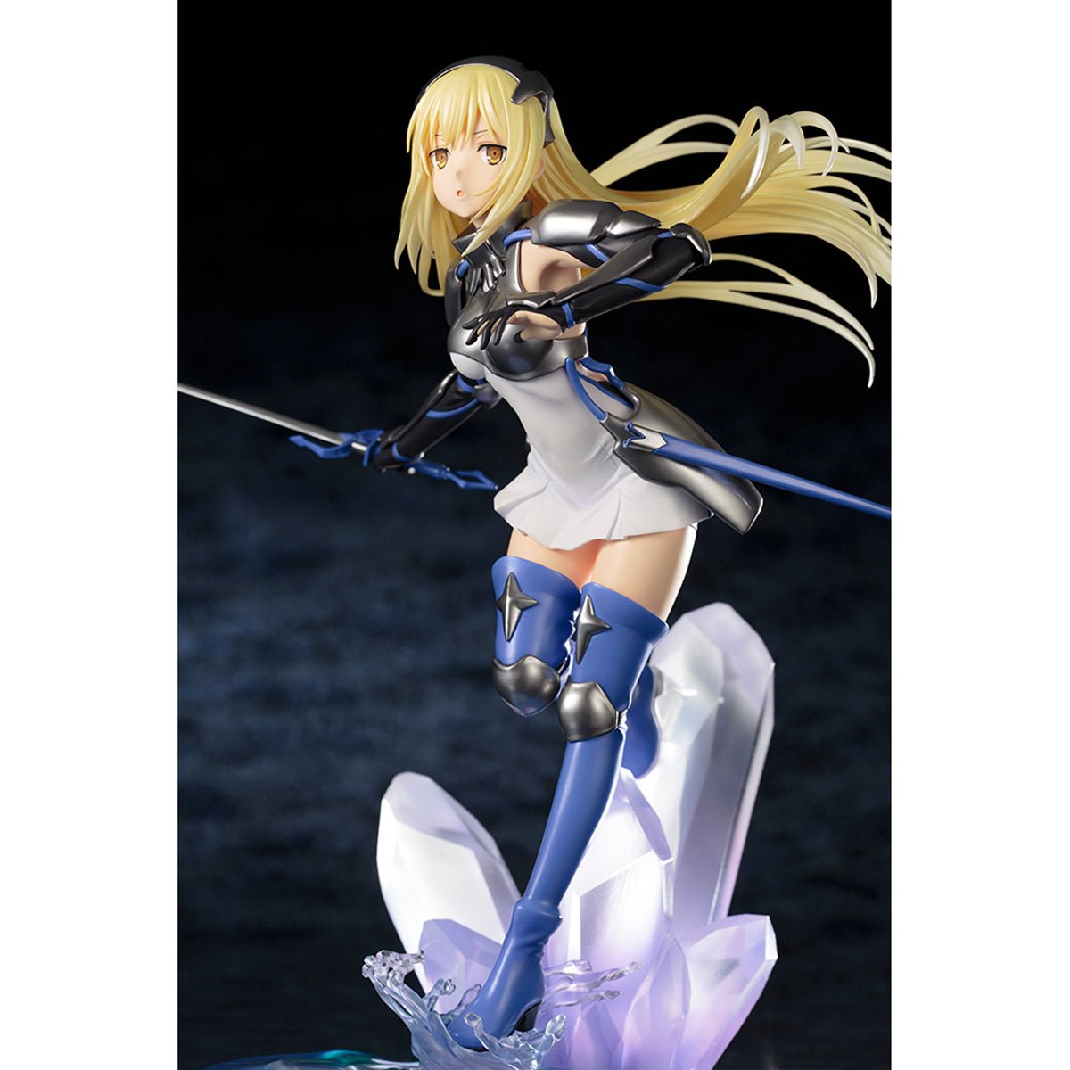 383-is-it-wrong-to-try-to-pick-up-girls-in-a-dungeon-sword-oratoria-ais-wallenstein-1-7-scale-statue-rerun-1.jpg