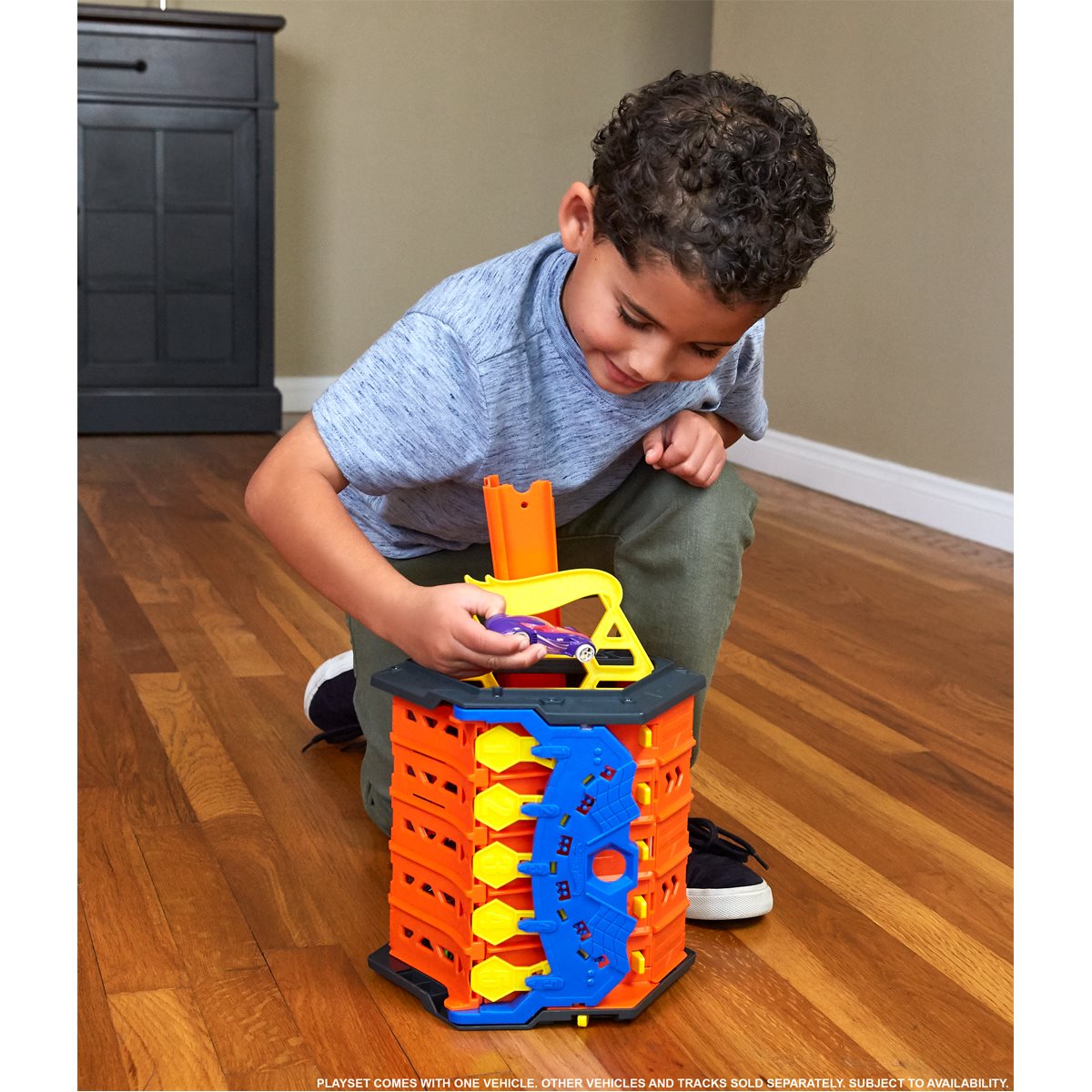 469-hot-wheels-roll-out-race-way-playset-1.jpg