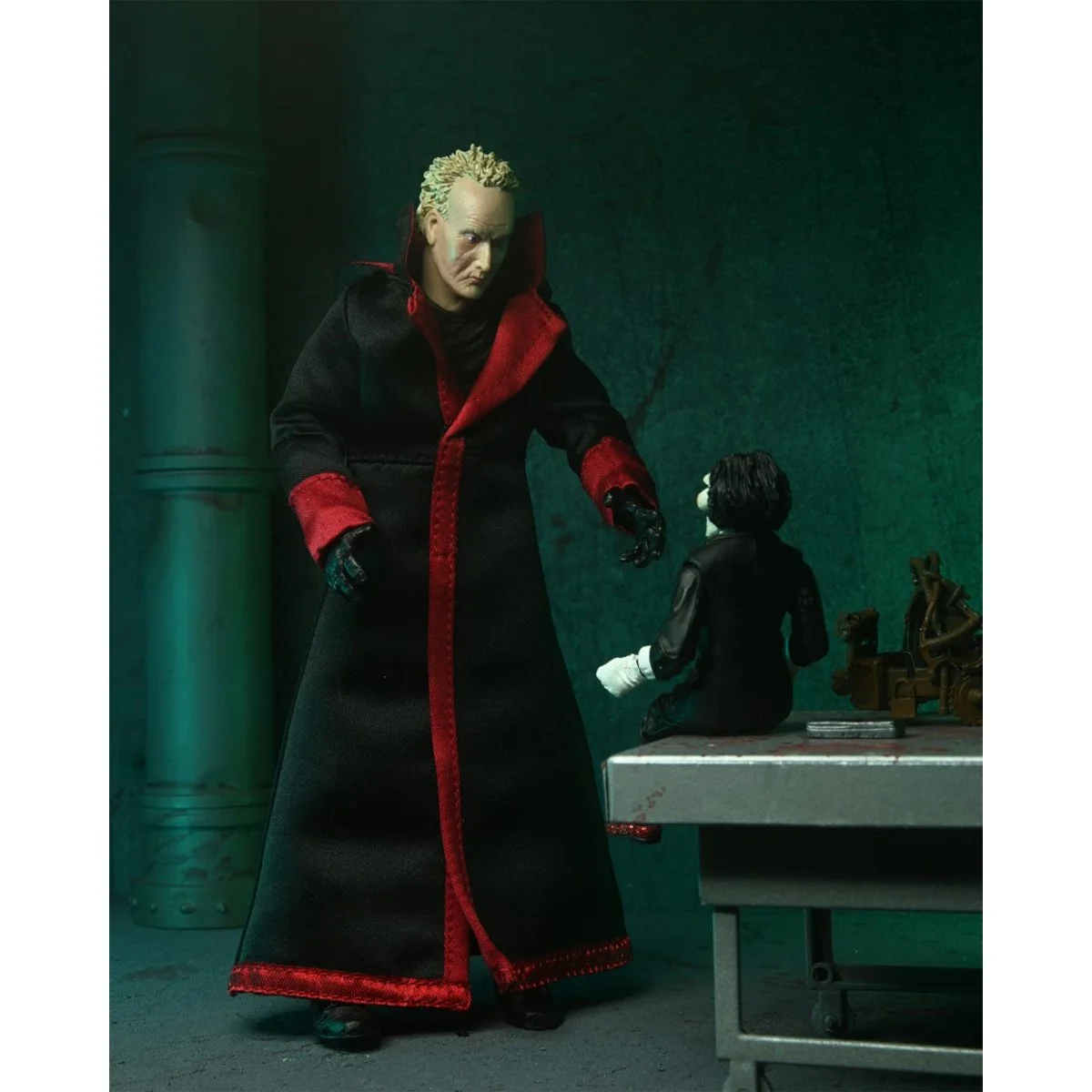 510-saw-ultimate-jigsaw-killer-black-robe-version-7-inch-scale-action-figure-1.webp