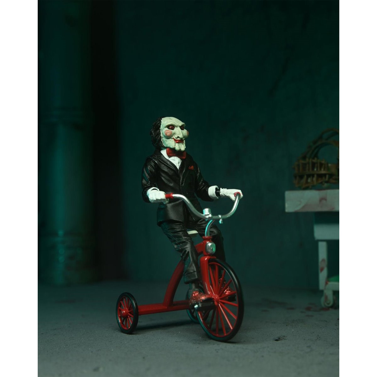 510-saw-ultimate-jigsaw-killer-black-robe-version-7-inch-scale-action-figure-1.webp