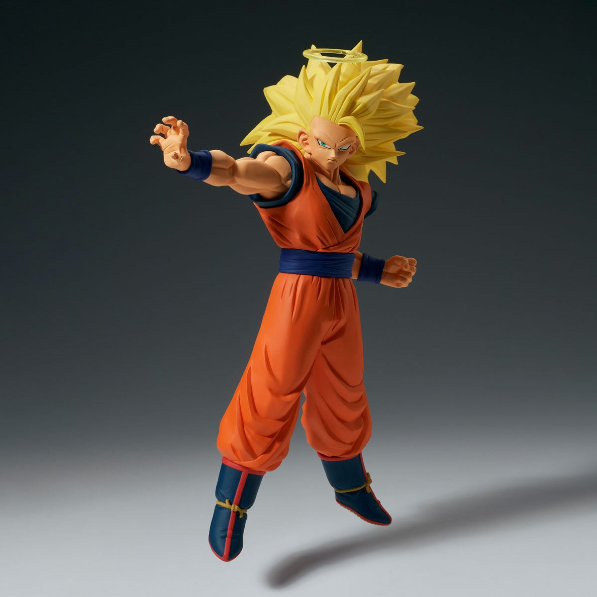 559-dragon-ball-z-super-saiyan-3-goku-vs-majin-buu-match-makers-statue-1.jpg