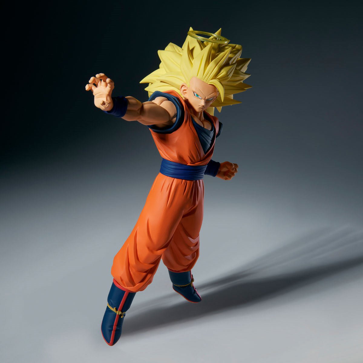 559-dragon-ball-z-super-saiyan-3-goku-vs-majin-buu-match-makers-statue-1.jpg