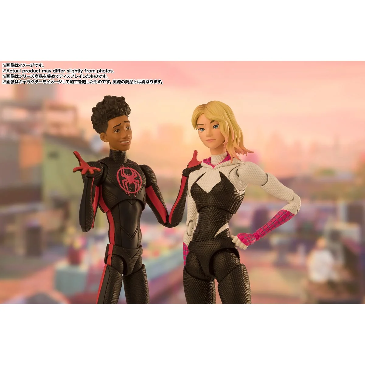 680-spider-man-across-the-spider-verse-spider-gwen-s-h-figuarts-action-figure-1.webp