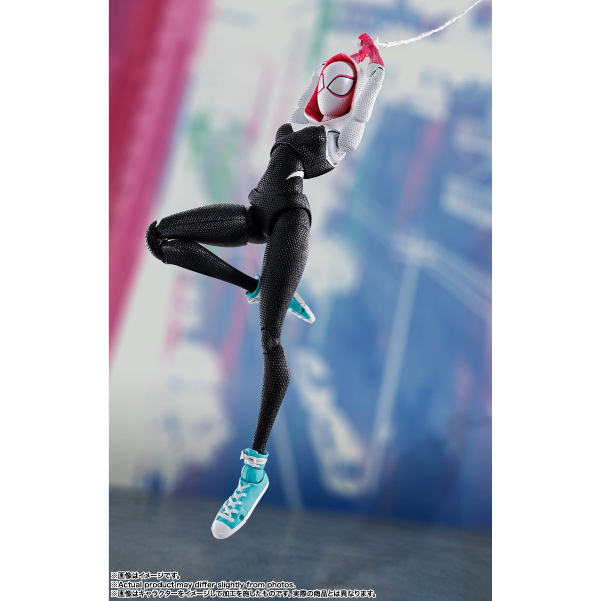 680-spider-man-across-the-spider-verse-spider-gwen-s-h-figuarts-action-figure-1.webp