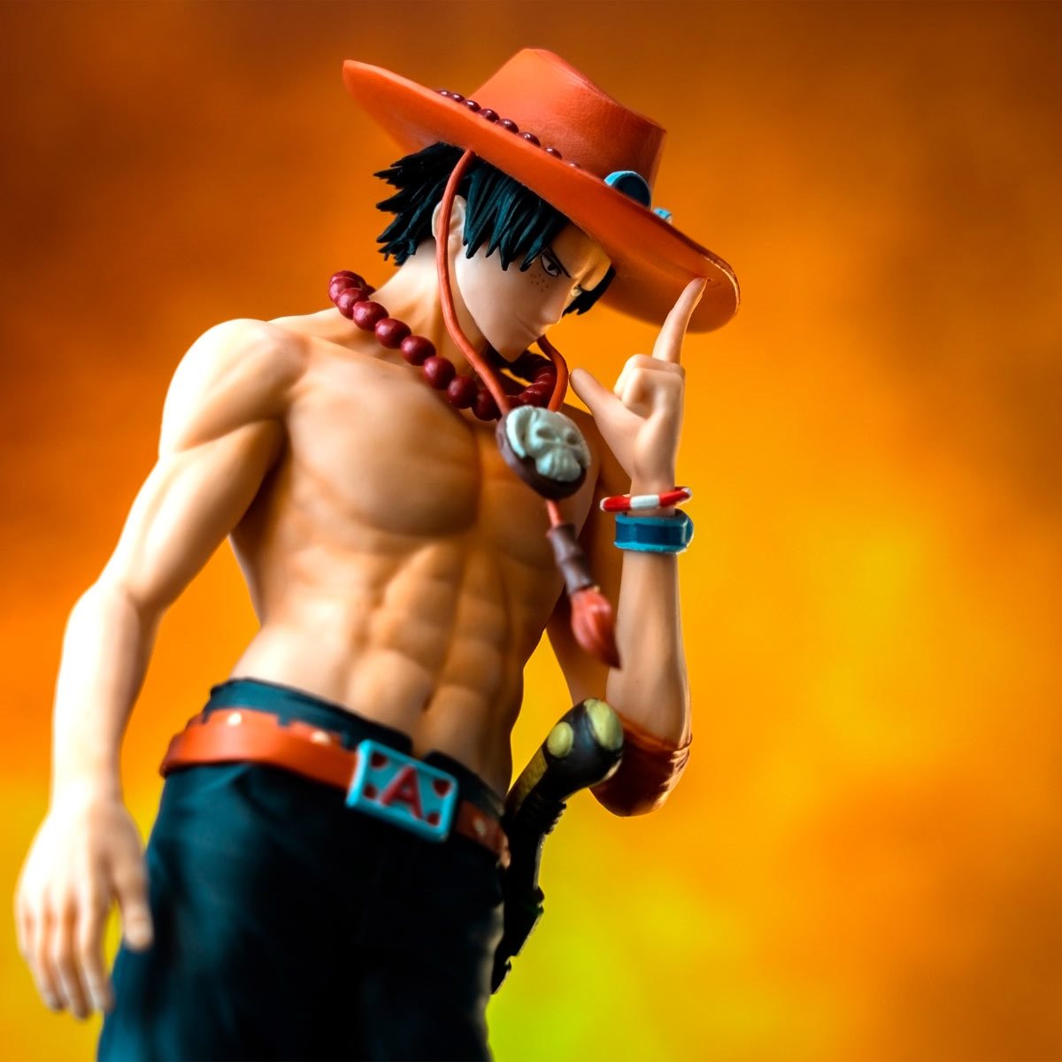 7-one-piece-portgas-d-ace-super-figure-collection-figurine-1.webp