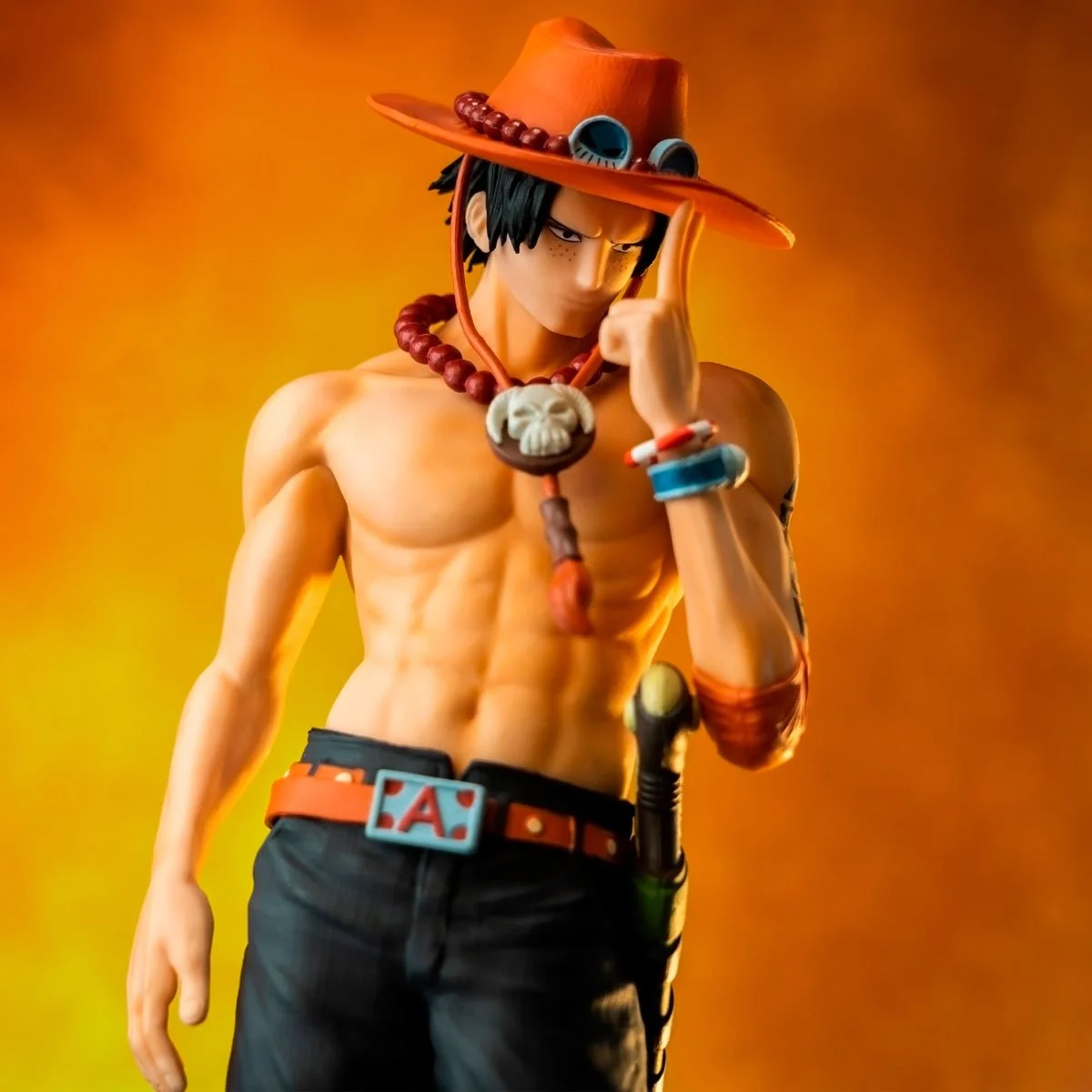 7-one-piece-portgas-d-ace-super-figure-collection-figurine-1.webp