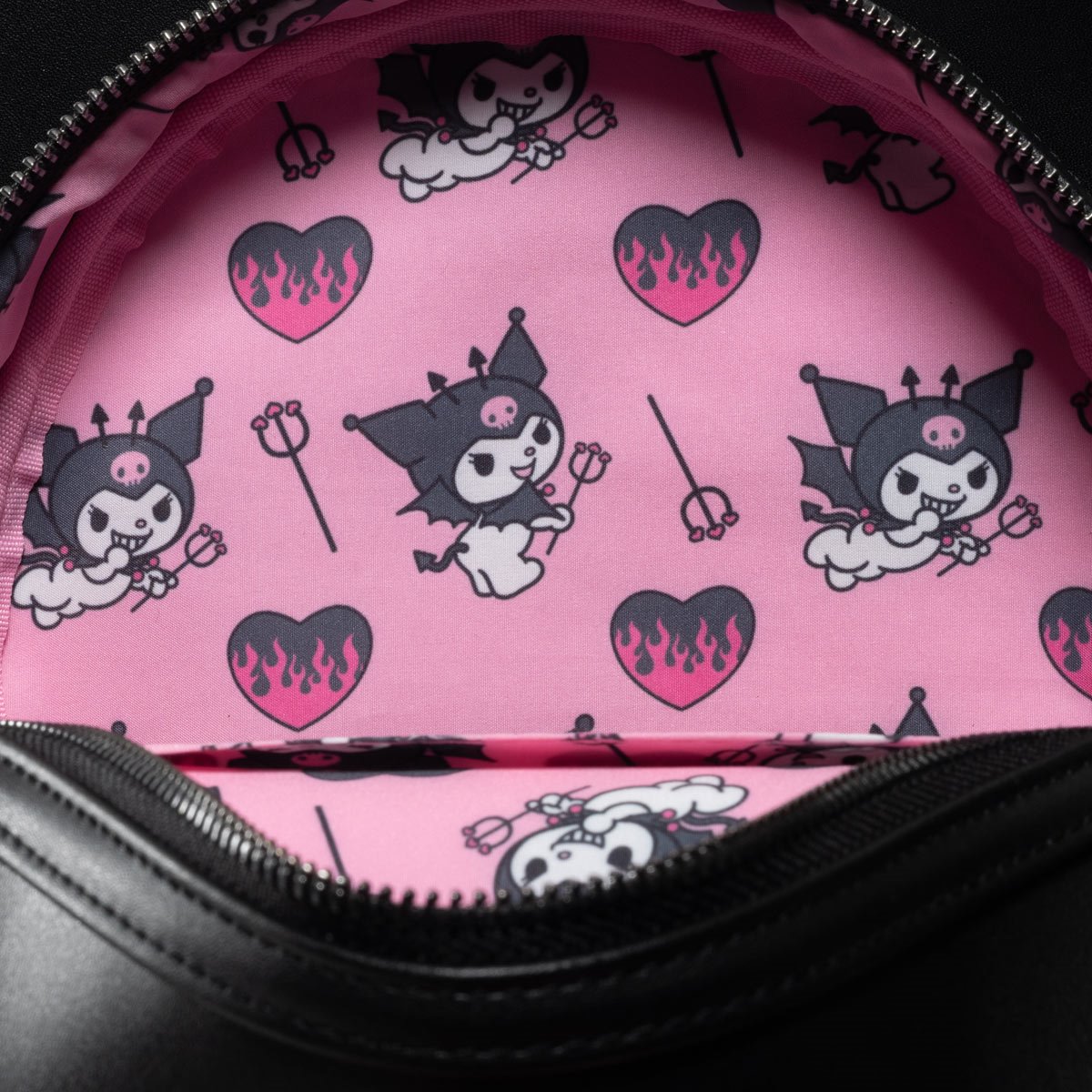 792-sanrio-kuromi-devilish-winged-mini-backpack-entertainment-earth-exclusive-1.jpg