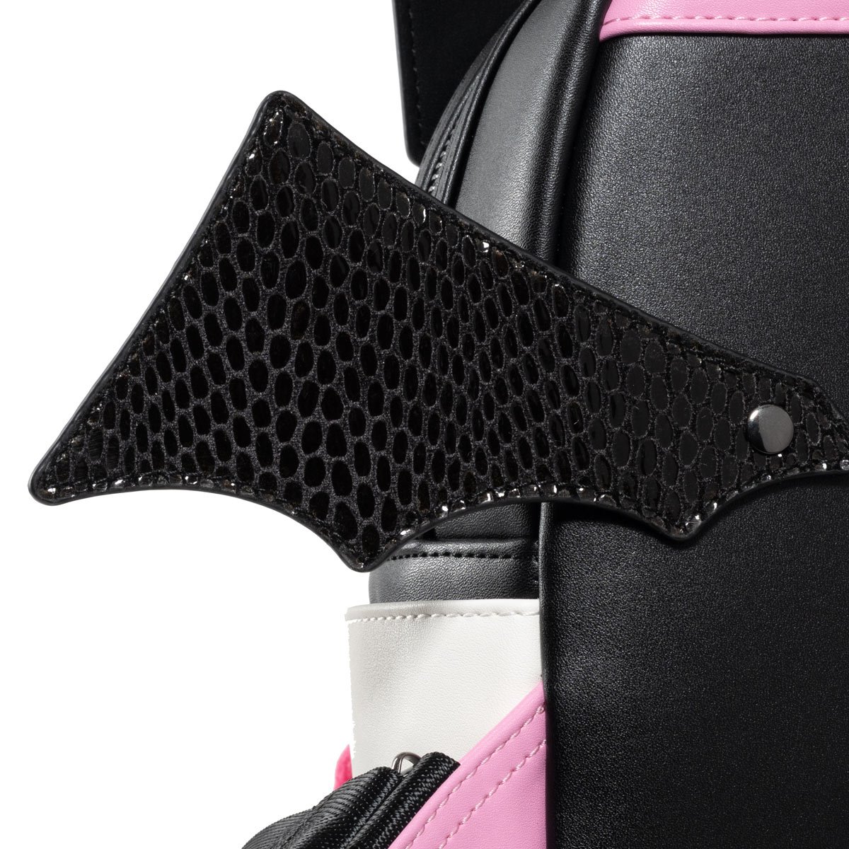 792-sanrio-kuromi-devilish-winged-mini-backpack-entertainment-earth-exclusive-1.jpg