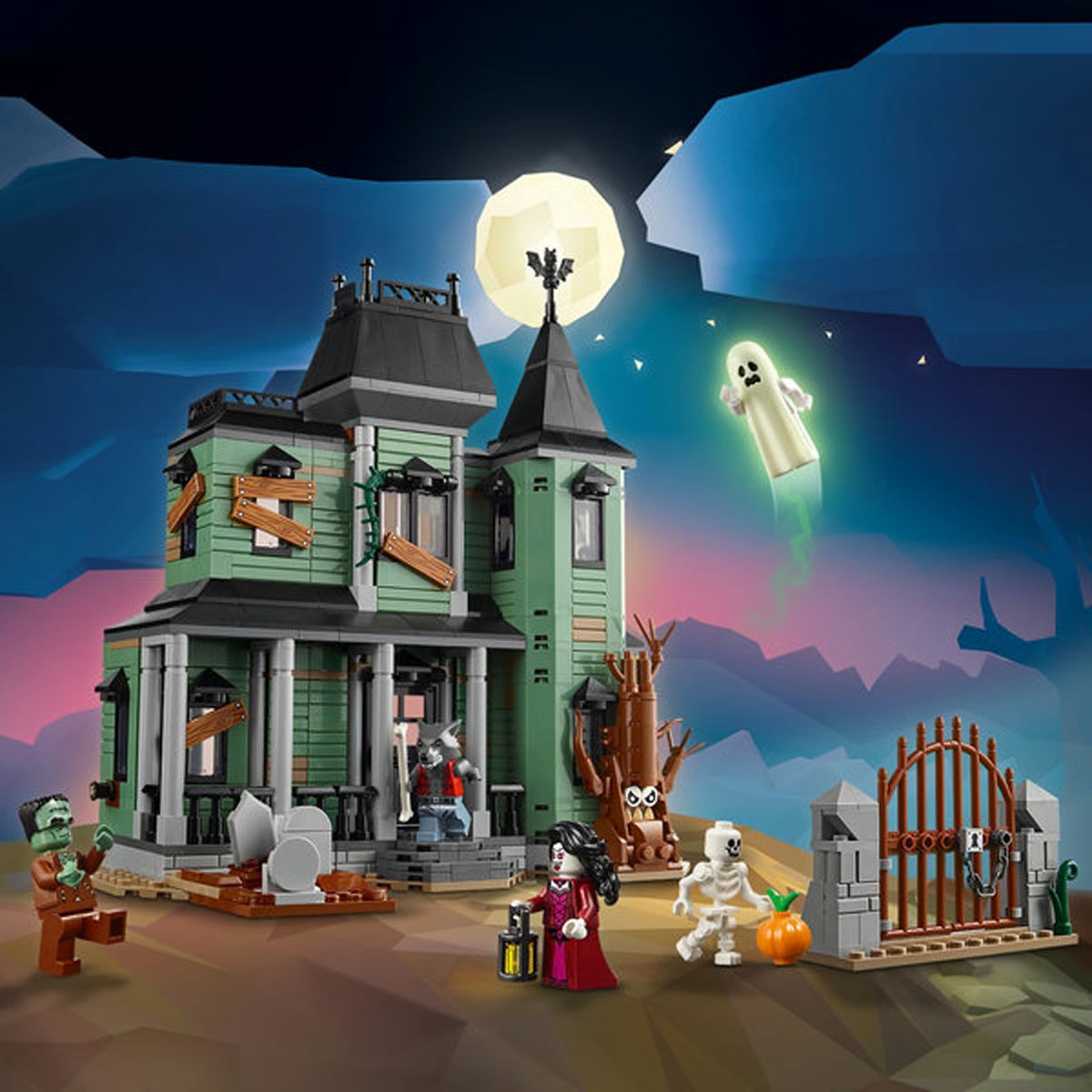 797-lego-creator-31167-haunted-mansion-3-in-1-1.webp