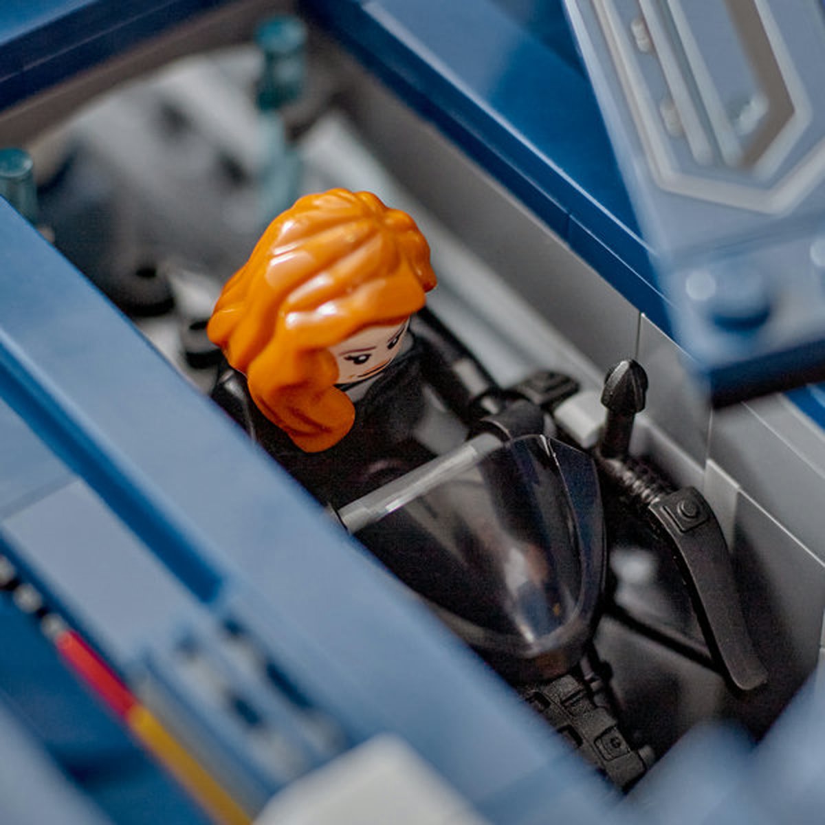 799-lego-76325-avengers-age-of-ultron-quinjet-1.jpg