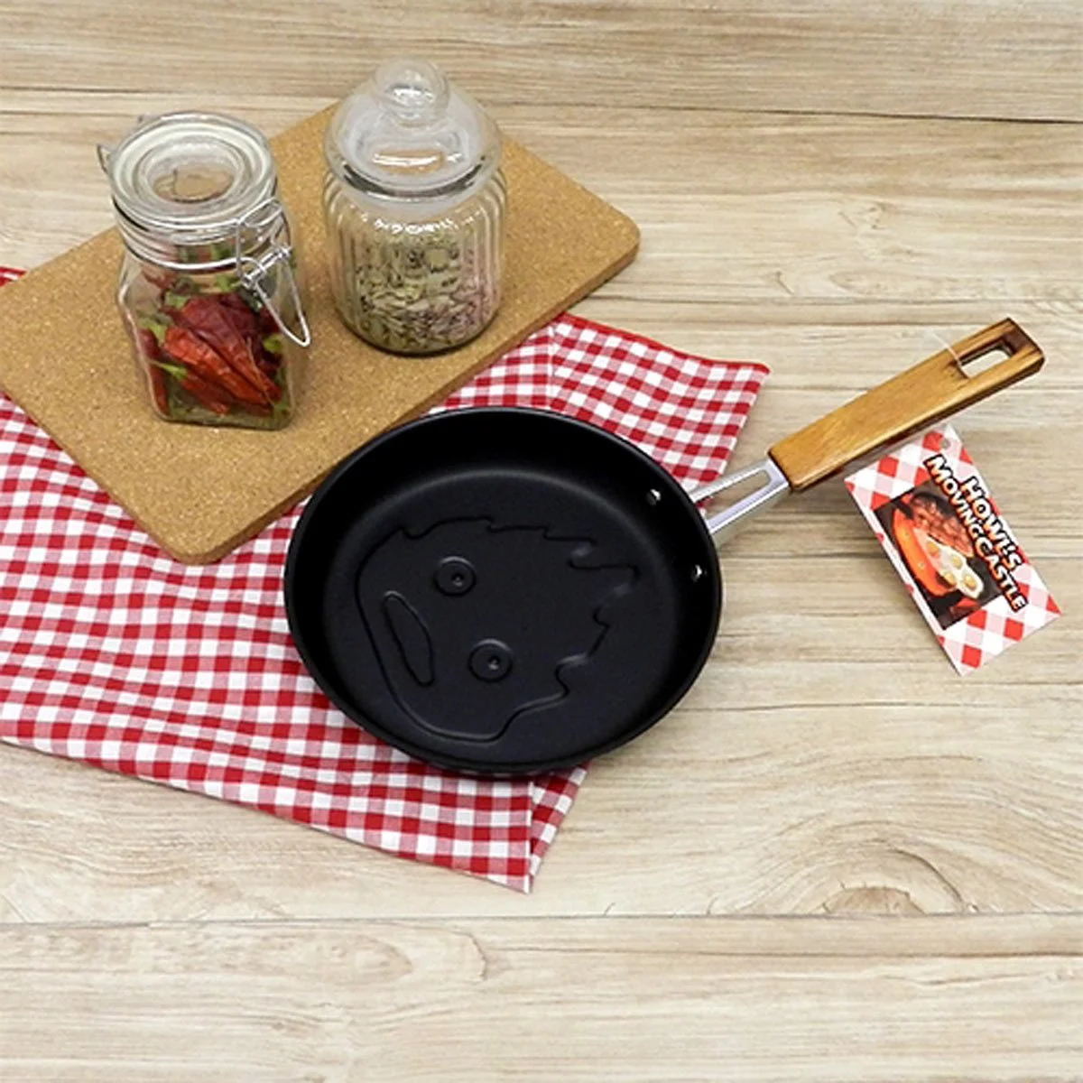 911-howl-s-moving-castle-calcifer-kitchen-tool-frying-pan-1.webp