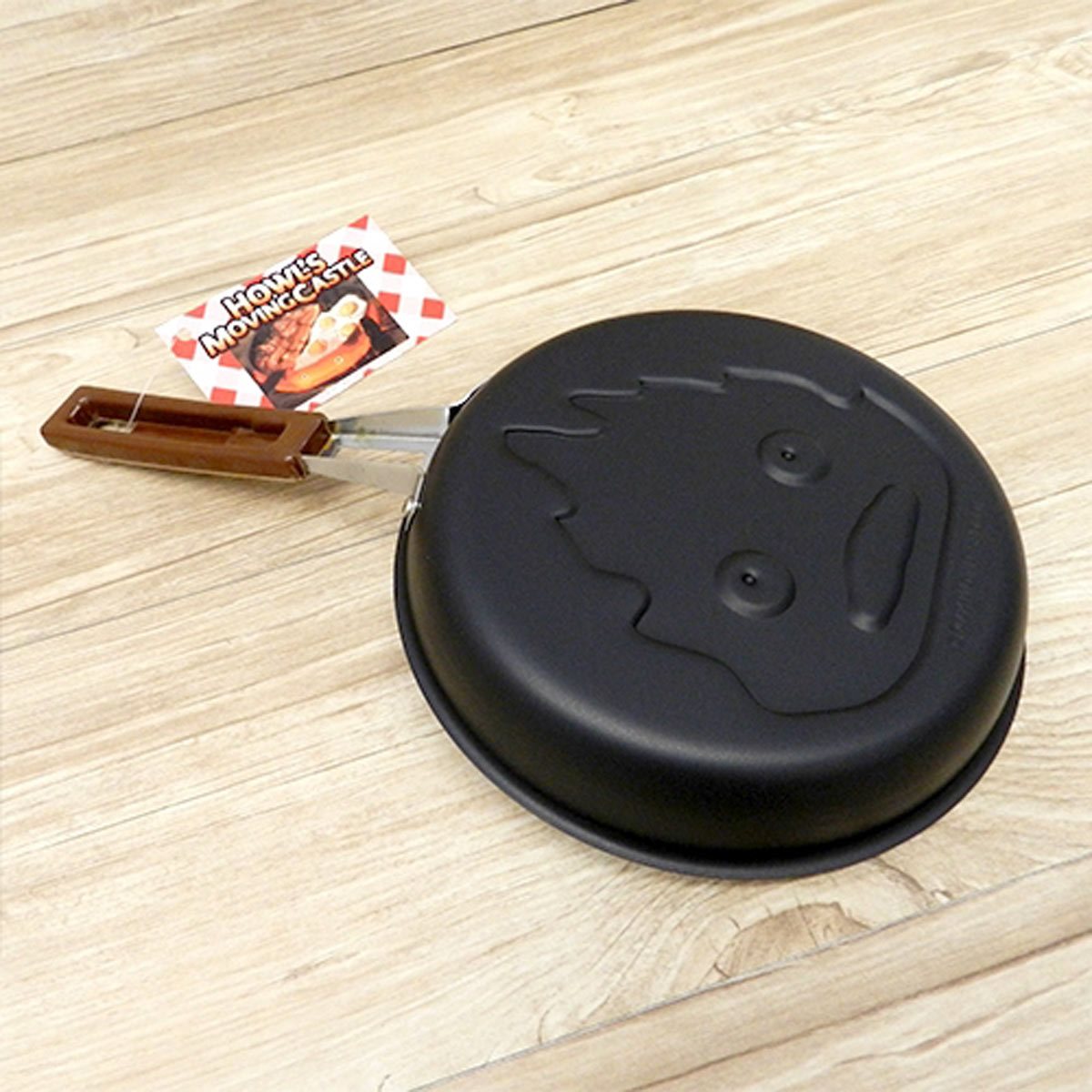 911-howl-s-moving-castle-calcifer-kitchen-tool-frying-pan-1.webp
